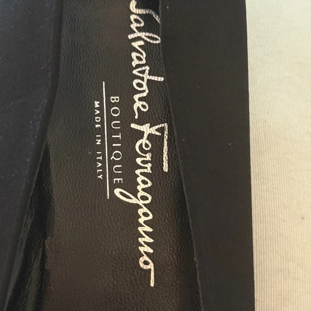 Salvatore Ferragamo Black Flats with Bow - Picture 5 of 8